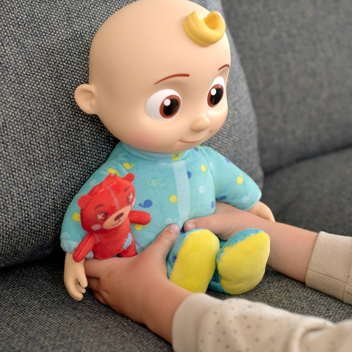 CoComelon Official Musical Bedtime JJ Doll | Soft Plush Body | Press Tummy and JJ Sings Clips from ‘Yes, Yes | Bedtime Song | Includes Feature Plush and Small Pillow Plush Teddy Bear | Multi
